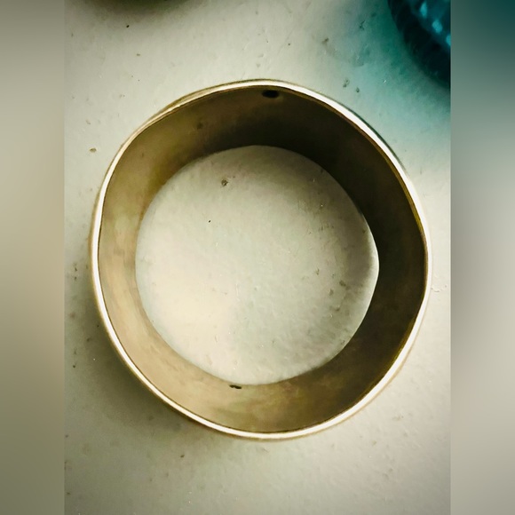 Wide cuff silver-tone bracelet. - Picture 3 of 3